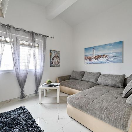 Apartment Razanac Nikola 2 외부 사진